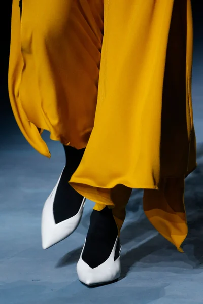 Look 92